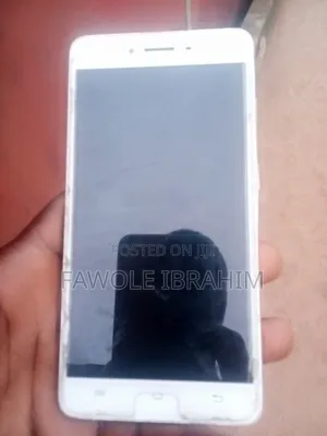 Vivo V3Max 128 GB Rose Gold
