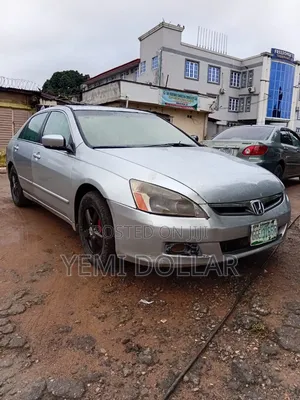 Honda Accord 2004 Silver