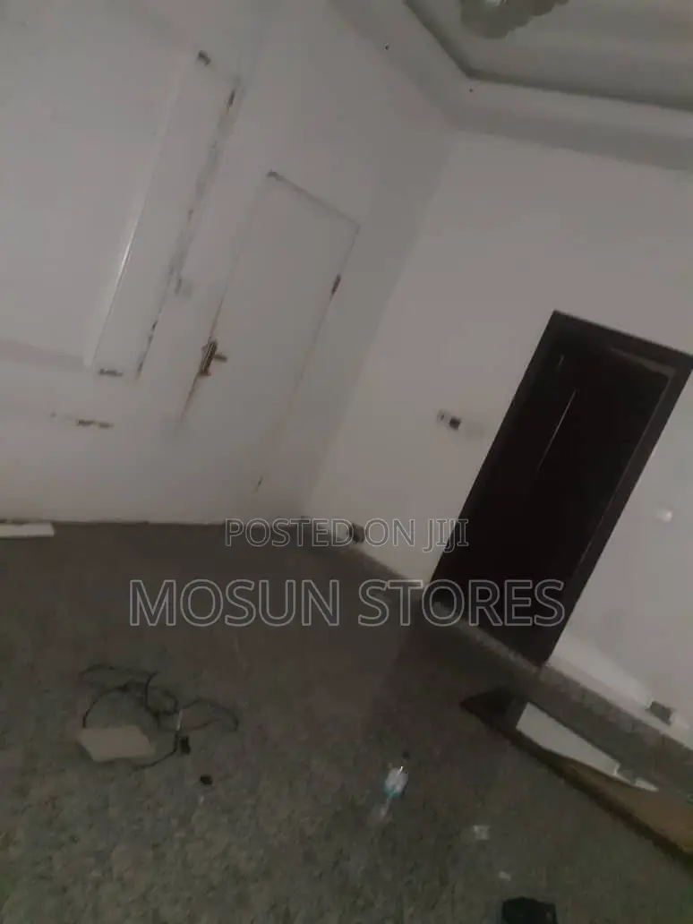 Mini Flat in Ikota