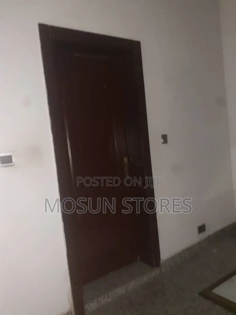 Mini Flat in Ikota