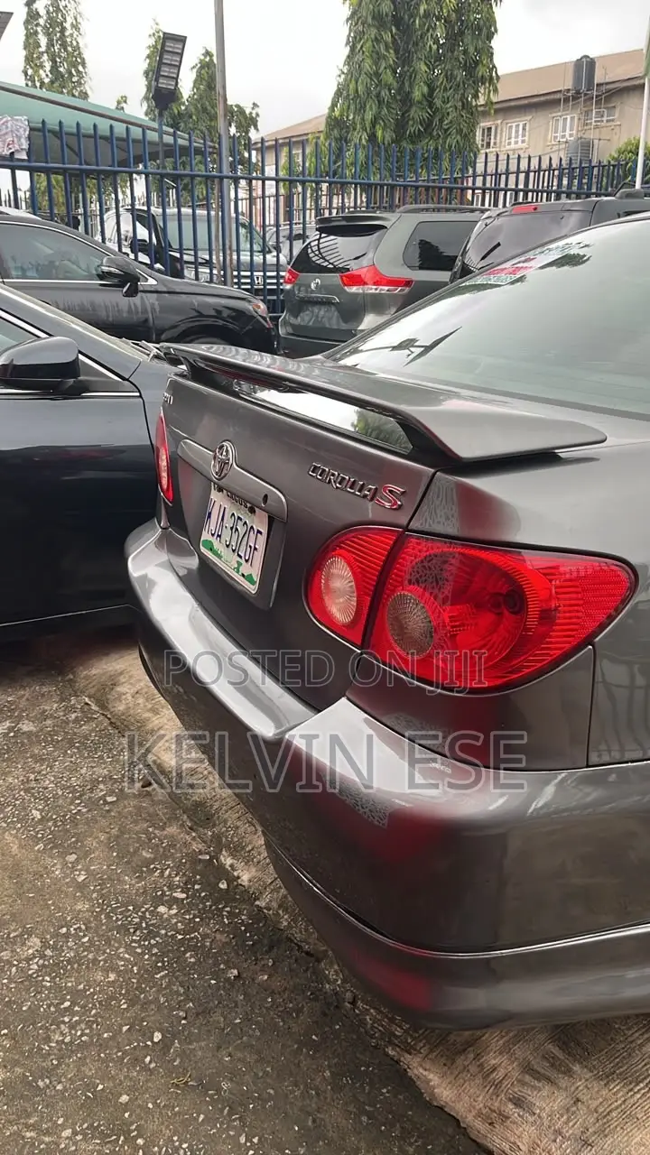 Toyota Corolla LE 2007 Gray