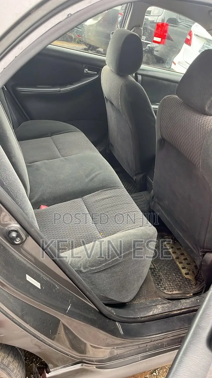 Toyota Corolla LE 2007 Gray
