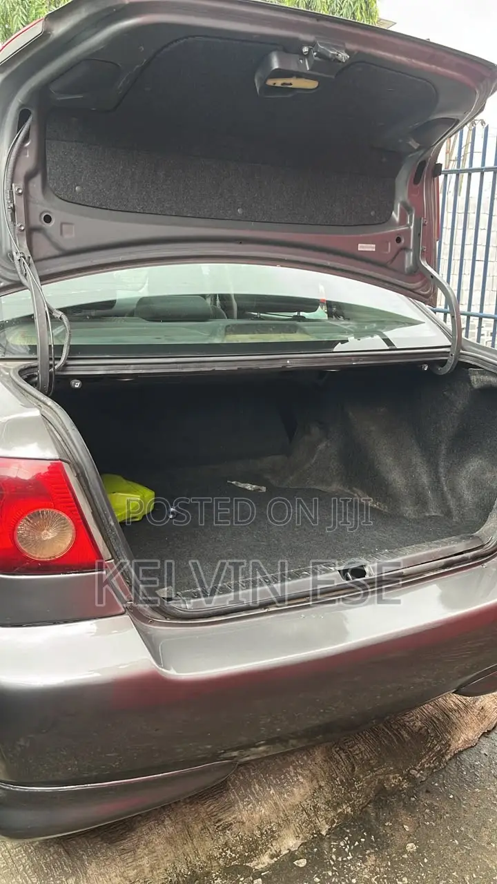 Toyota Corolla LE 2007 Gray