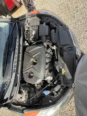 Hyundai Elantra Limited Sedan FWD (1.8L 4cyl 6A) 2013 Gray