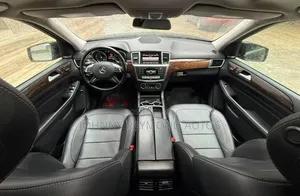 Mercedes-Benz M Class 2013 Black