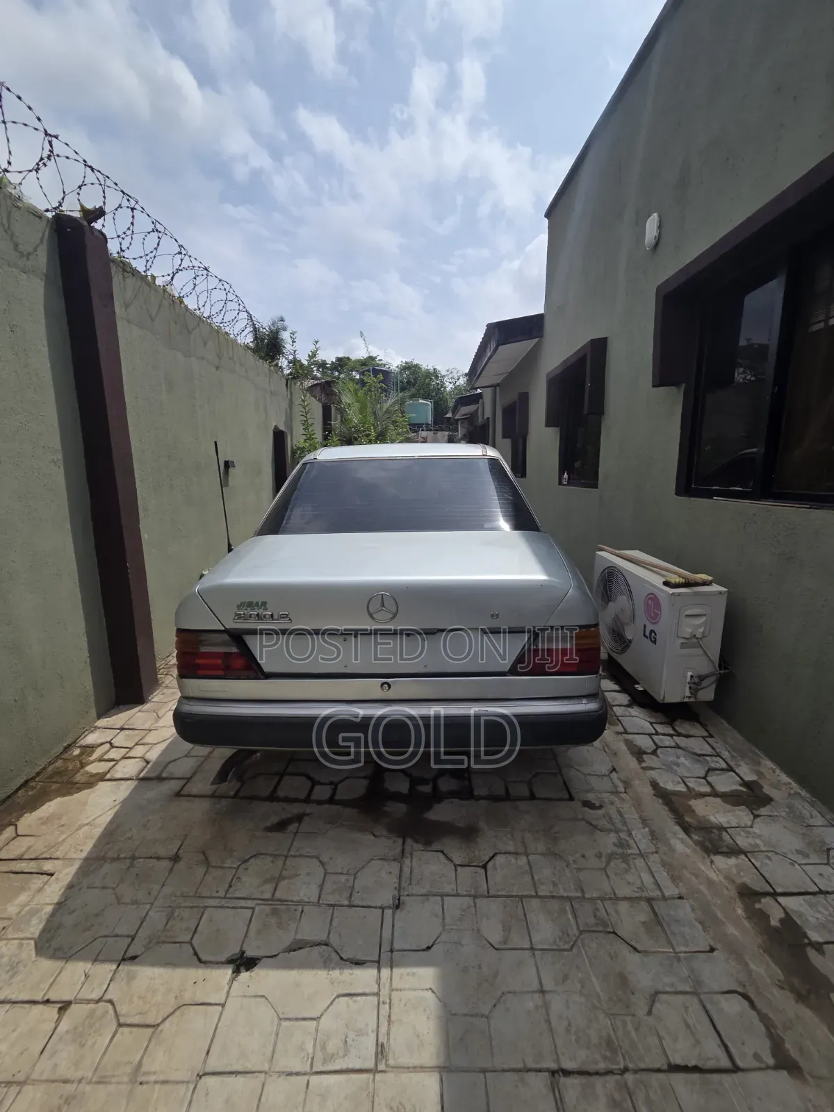 Mercedes-Benz W124 1990