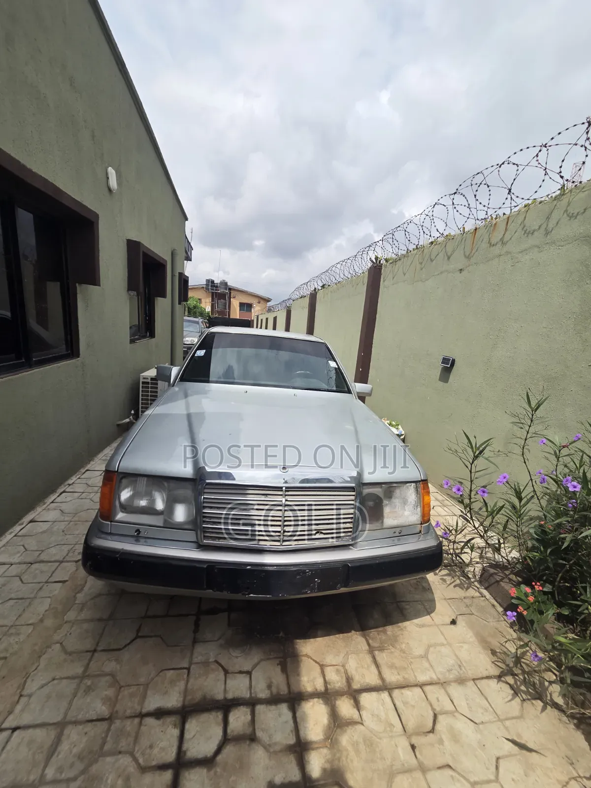 Mercedes-Benz W124 1990