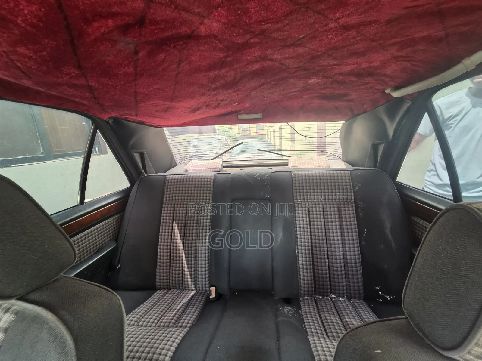 Mercedes-Benz W124 1990