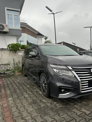Nissan Elgrand 2016 Gray
