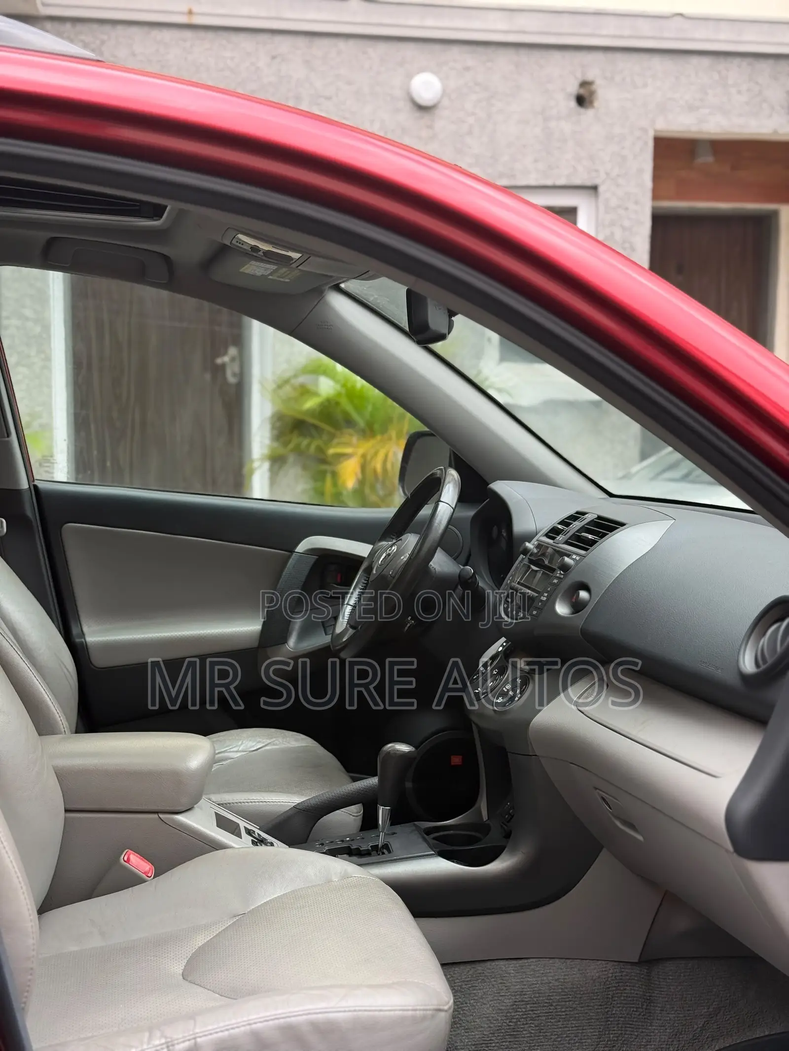Toyota RAV4 2011 Red