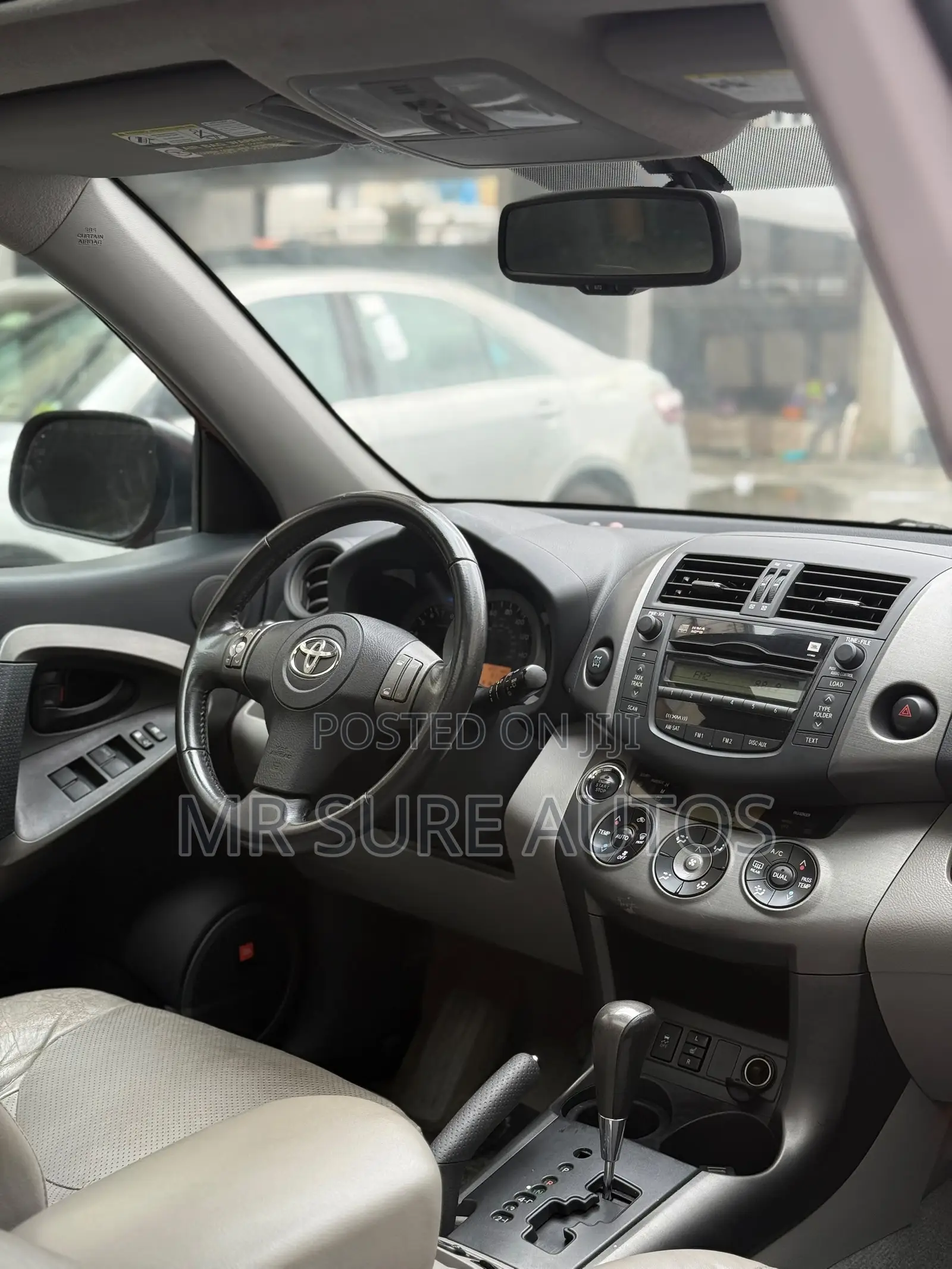 Toyota RAV4 2011 Red