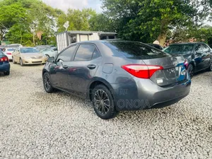 Toyota Corolla 2015