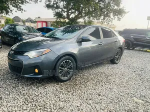 Toyota Corolla 2015