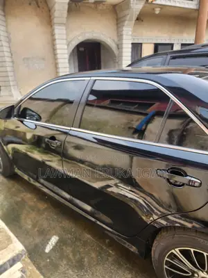 Toyota Camry SE 4dr Sedan (2.5L 4cyl 6A) 2013 Black
