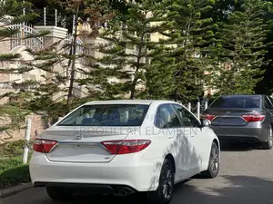Toyota Camry 2017 White