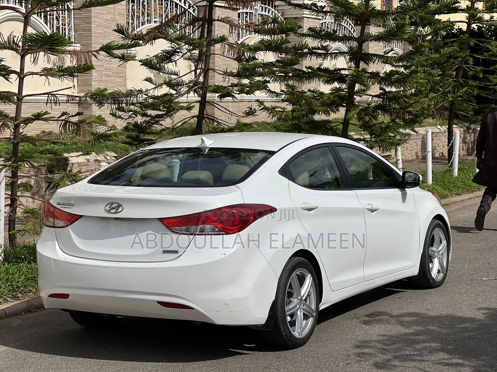 Hyundai Elantra 2012 White