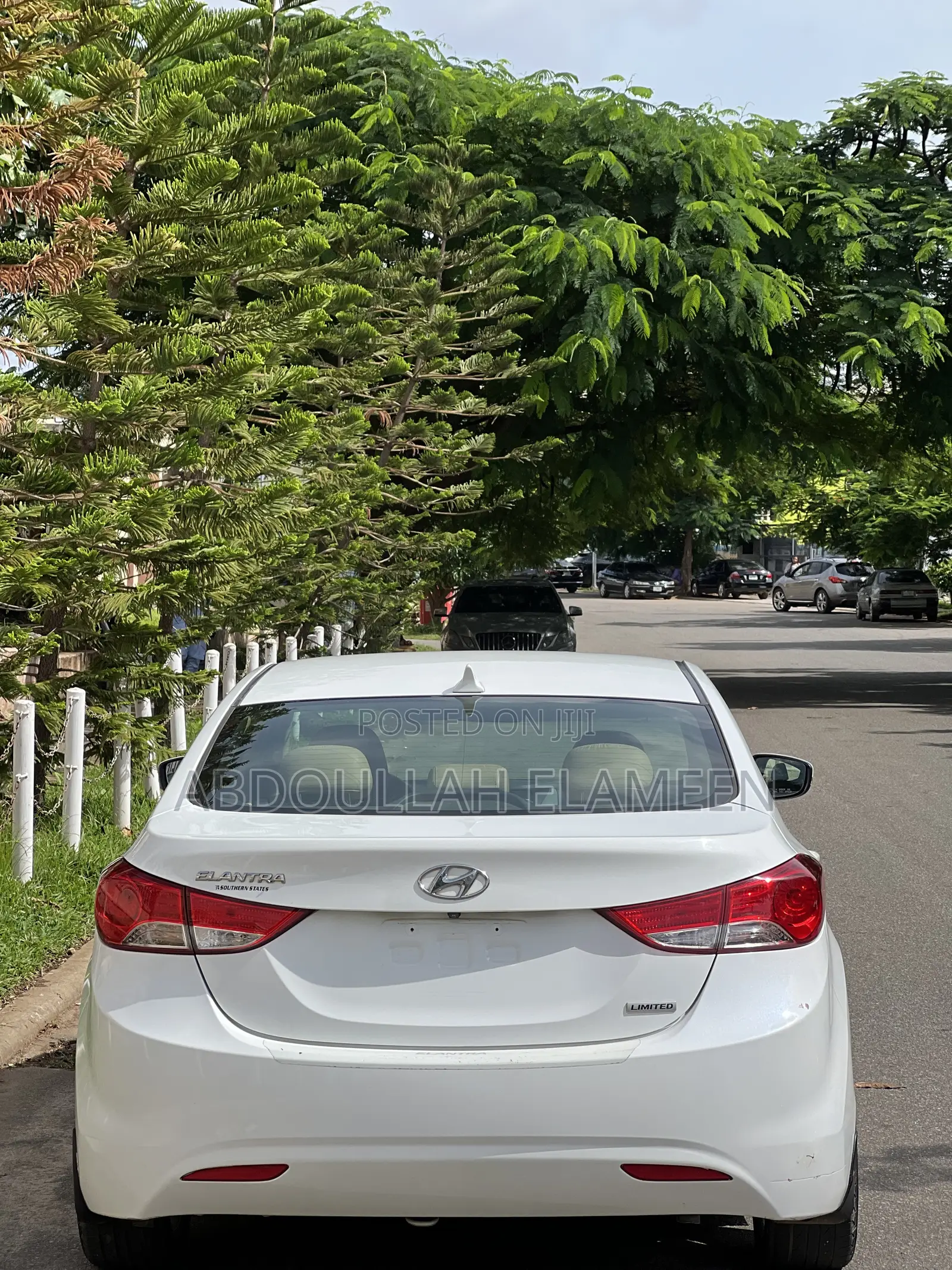 Hyundai Elantra 2012 White