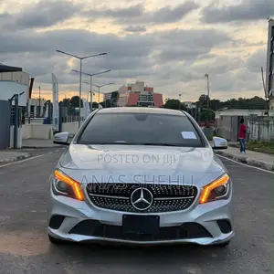Mercedes-Benz CLA-Class CLA 250 4MATIC Sedan 2014 Silver