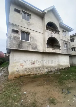 3bdrm Block of Flats in Trade Fair for sale