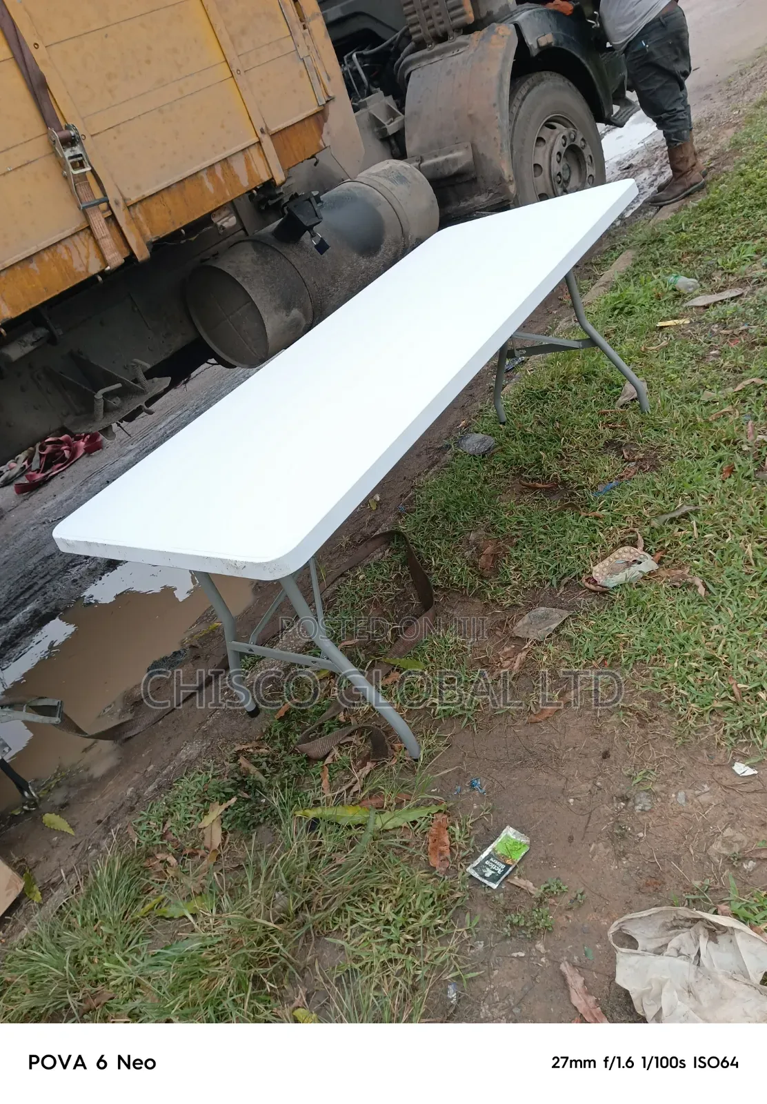 6ft Plastic Foldable Table