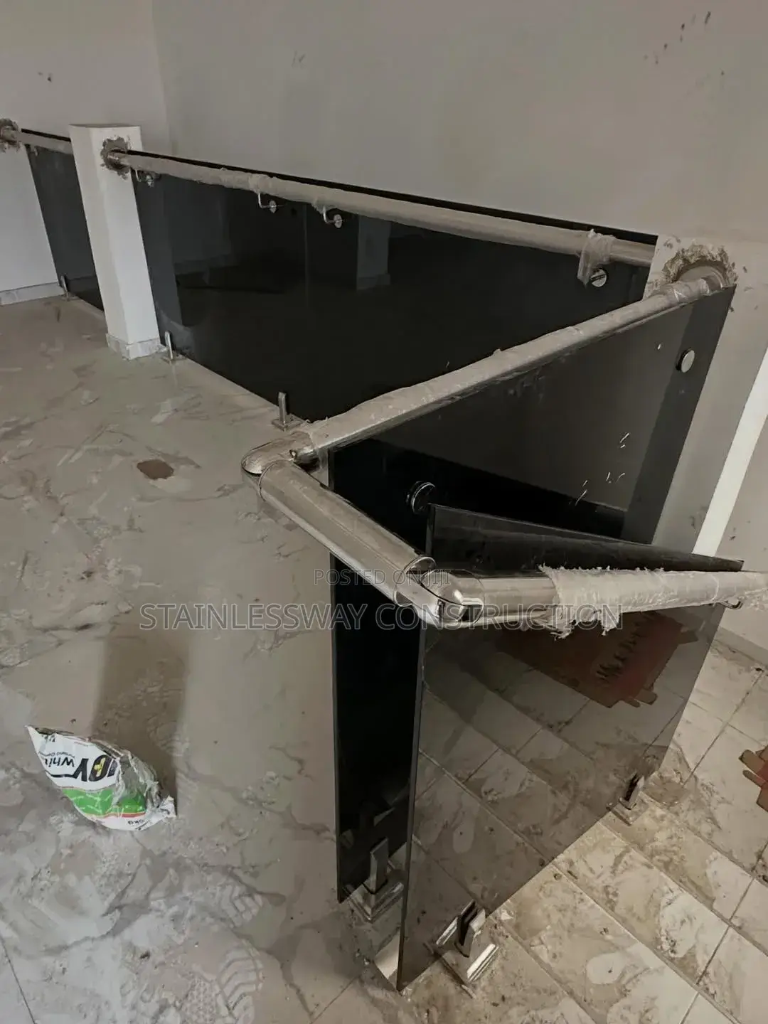 Quality Black Glass Staircase Glass