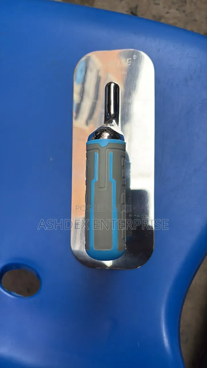 Finishing Trowel