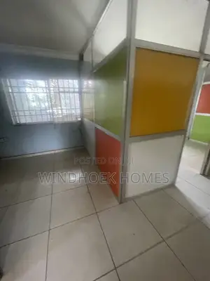 155sqms Office Space on the 2nd Floor in a Well Maintained Complex