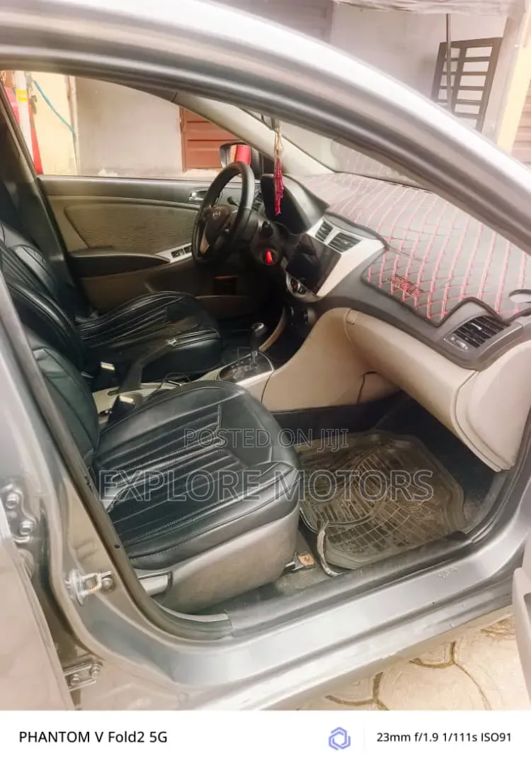 Hyundai Accent 2012 Gray