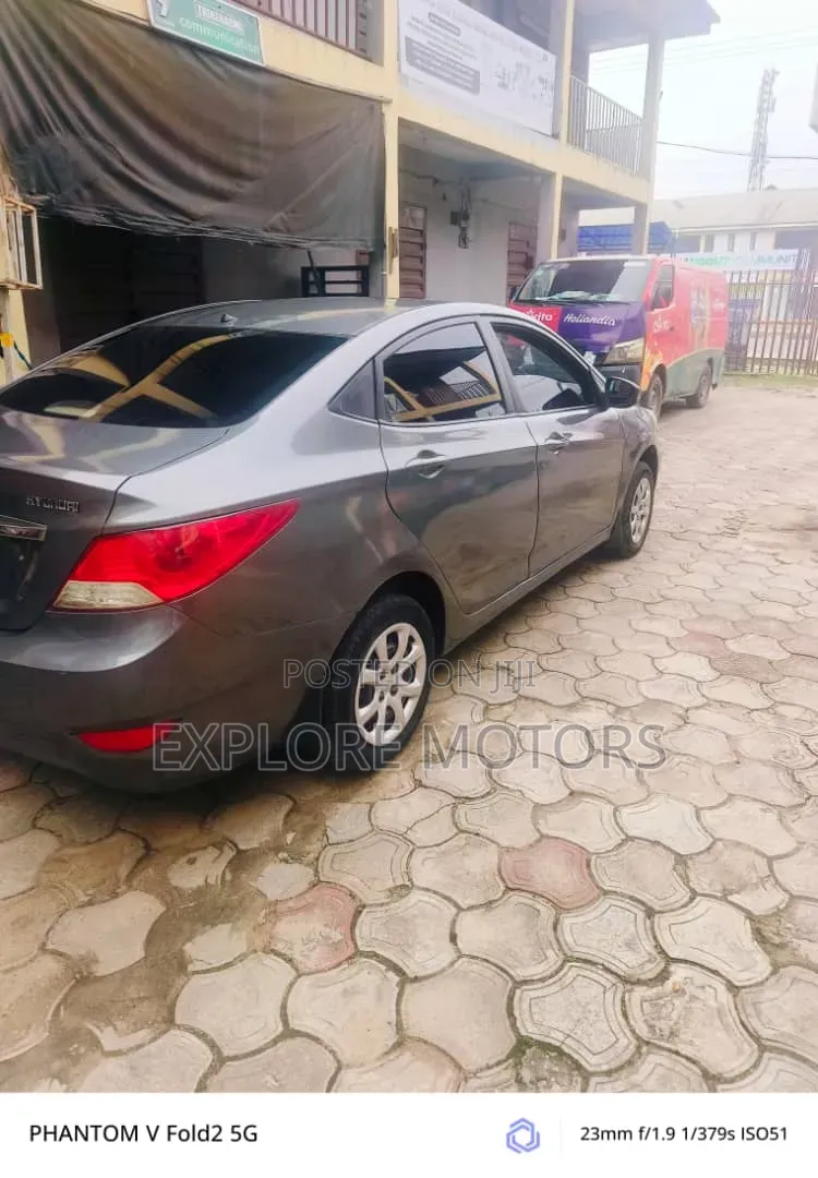 Hyundai Accent 2012 Gray