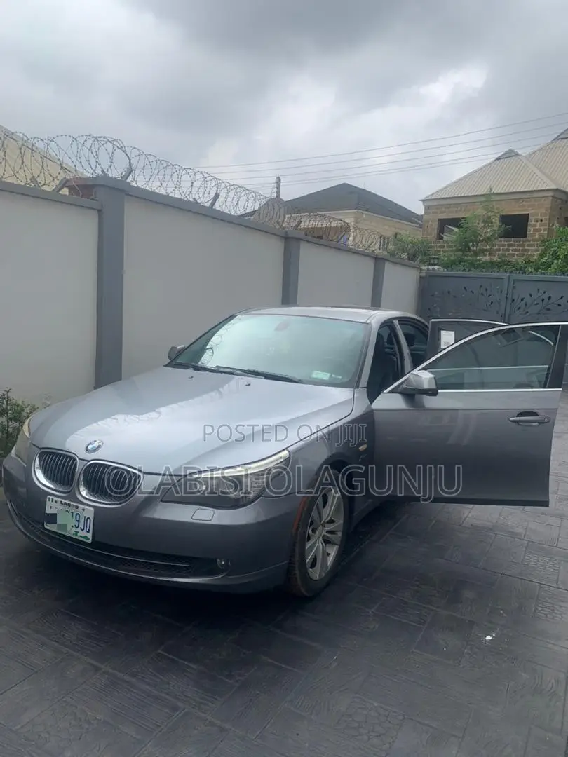 BMW 523i 2010 Silver