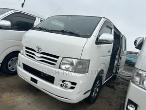 Toyota HiAce 2013 White