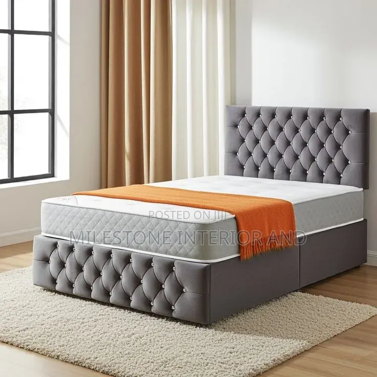 Padded Bed With Capitol