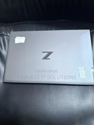 Laptop HP ZBook Firefly 14 G7 32GB Intel Core i7 SSD 512GB