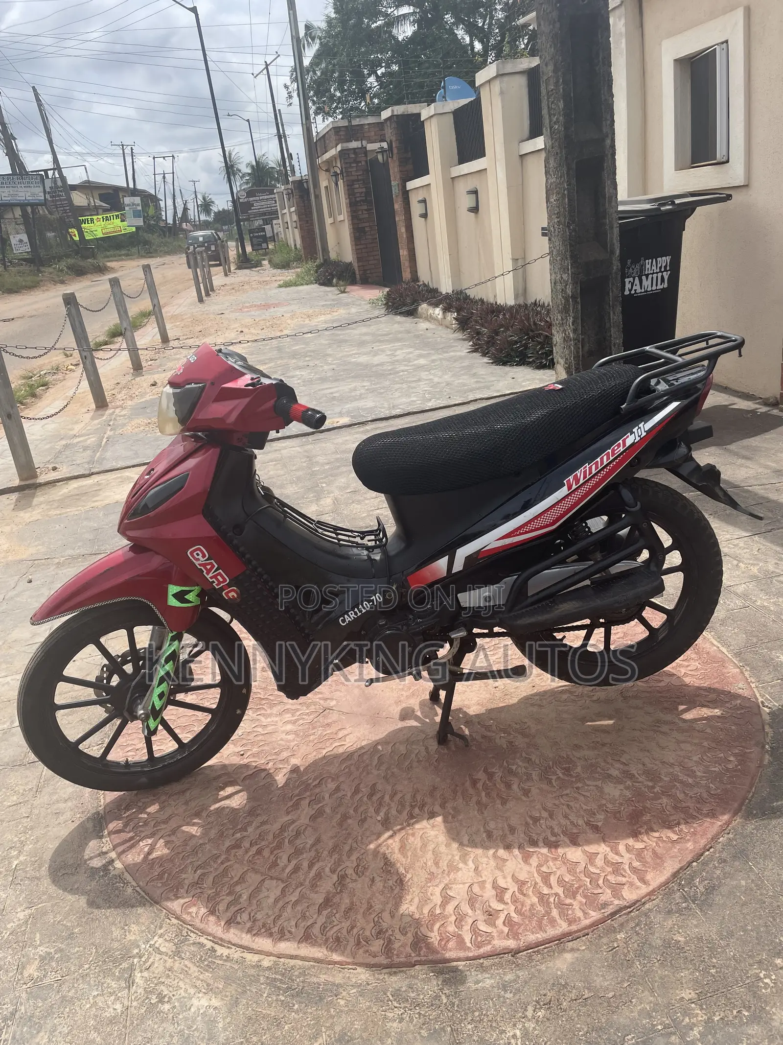 TVS King Cargo 2024 Red