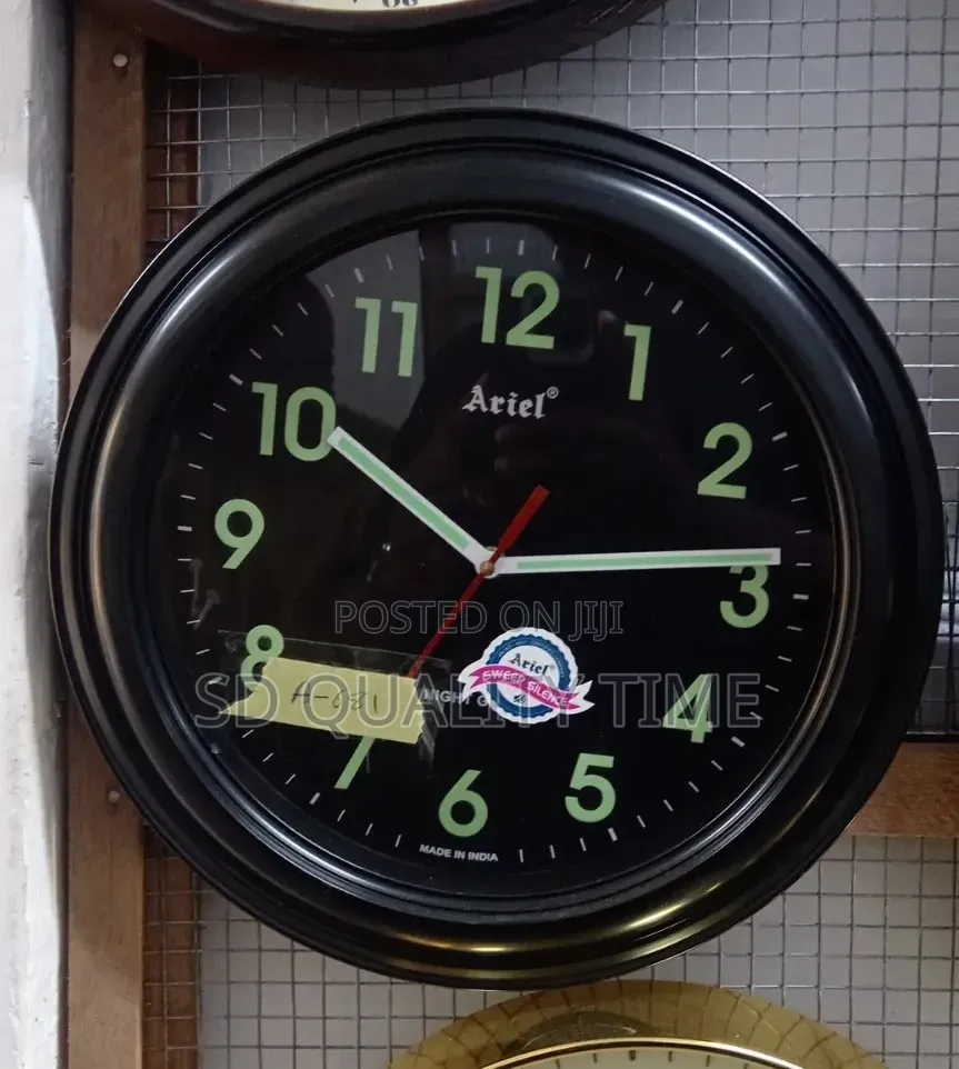 Night Glow Wall Clock