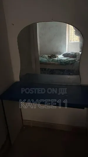 Dressing Table With Mirror