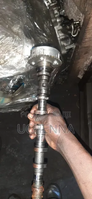 Camshaft Head