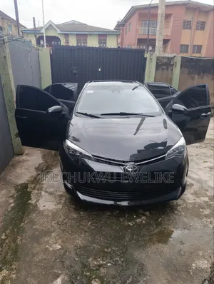 Toyota Corolla 2018 Black