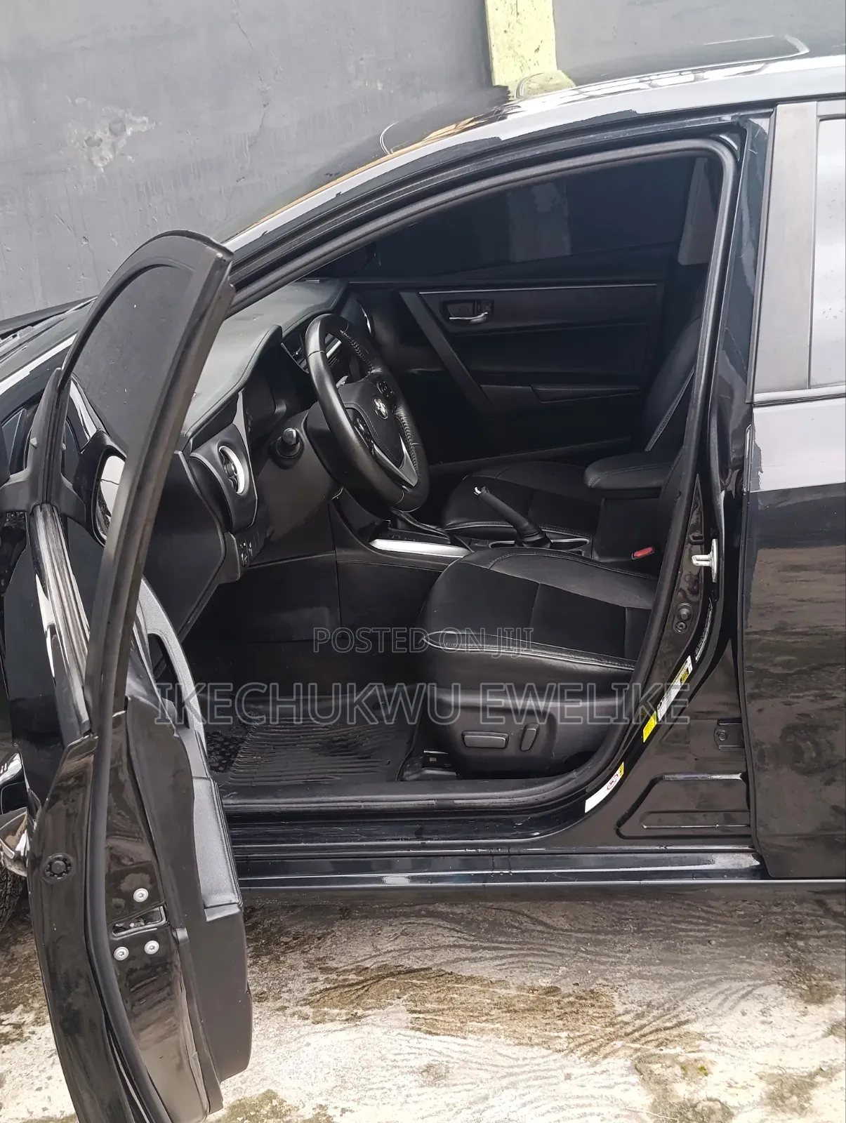 Toyota Corolla 2018 Black