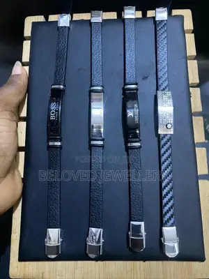 Male Handbelt