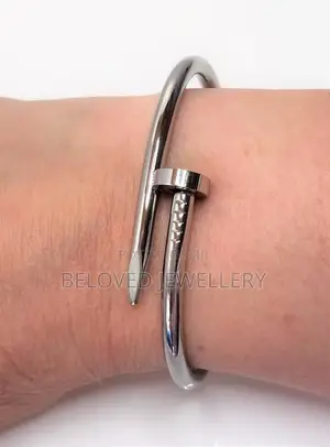 Nail Bangle