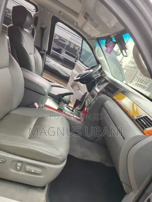 Lexus LX 570 (5 seats) AWD 2015 Gray