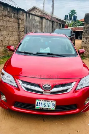 Toyota Corolla 2009 Red