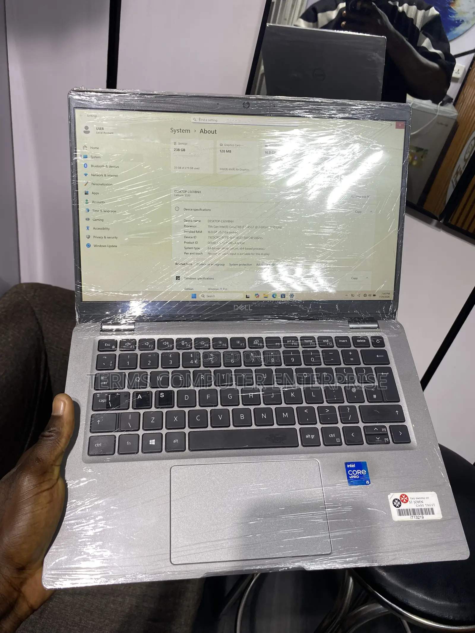 Laptop Dell Latitude 5320 16GB Intel Core i5 SSD 256GB