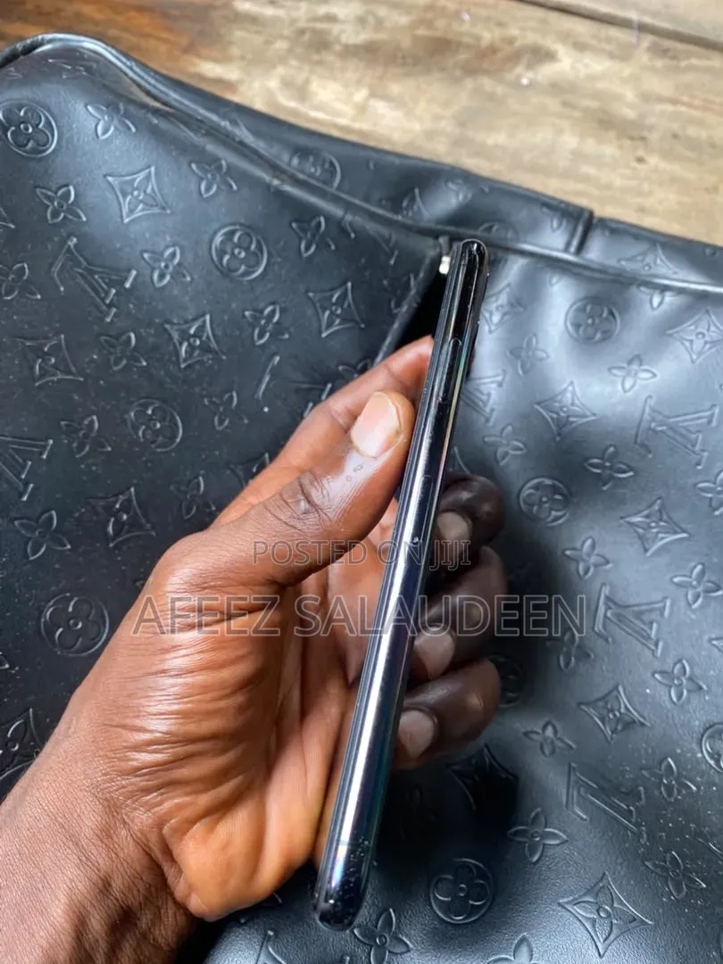Apple iPhone 11 Pro Max 64 GB Gray