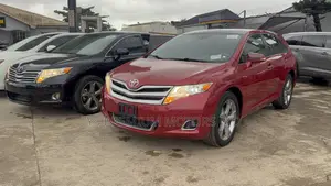 Toyota Venza XLE AWD V6 2013 Red