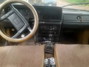 Volvo 240 1976 Blue