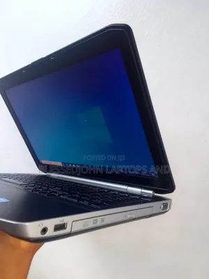 Laptop Dell Latitude E5520 8GB Intel Core i3 HDD 250GB