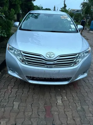 Toyota Venza 2009 Silver