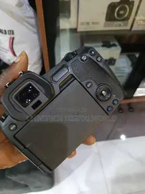 Canon Eos R